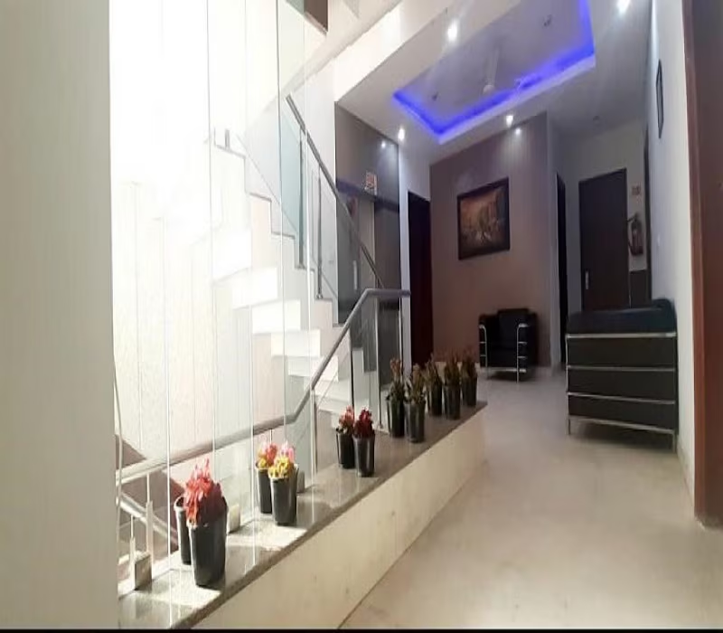 lime tree hotel sushant lok at iffco metro