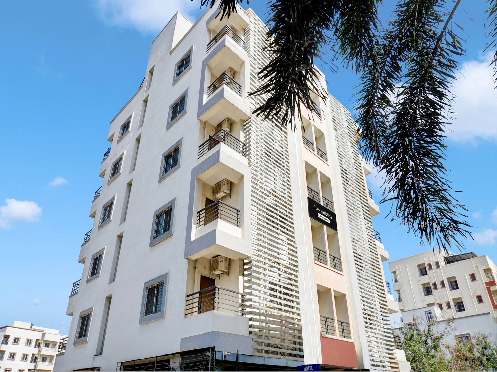 Super Townhouse Hinjewadi,Hinjewadi,4 star