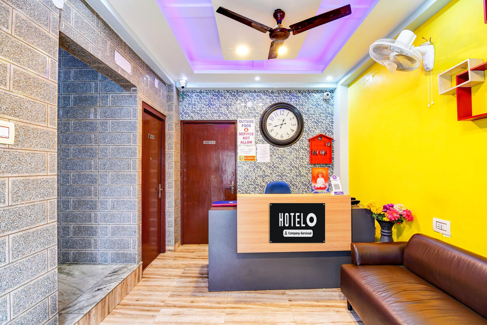 Super Hotel O New Kolkata Hotel,Em Bypass Rd,3 star
