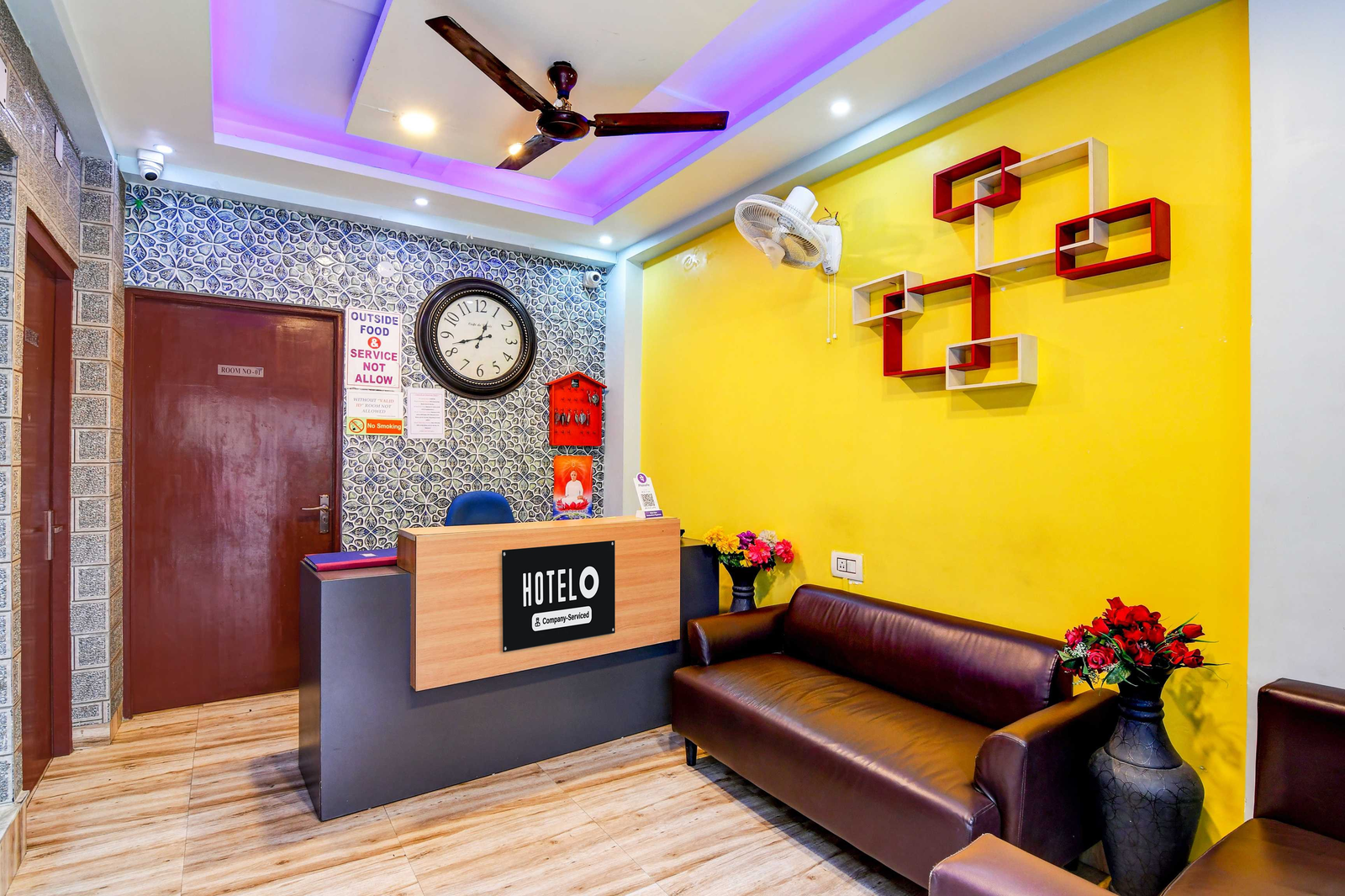 Super Hotel O New Kolkata Hotel,Em Bypass Rd,3 star