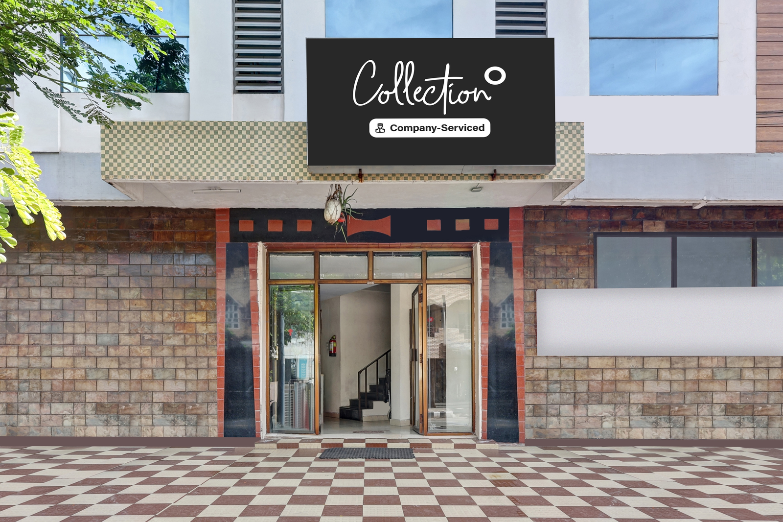 Super Collection O Jagadamba Junction Near Beach Road,Ramakrishna Beach,3 star