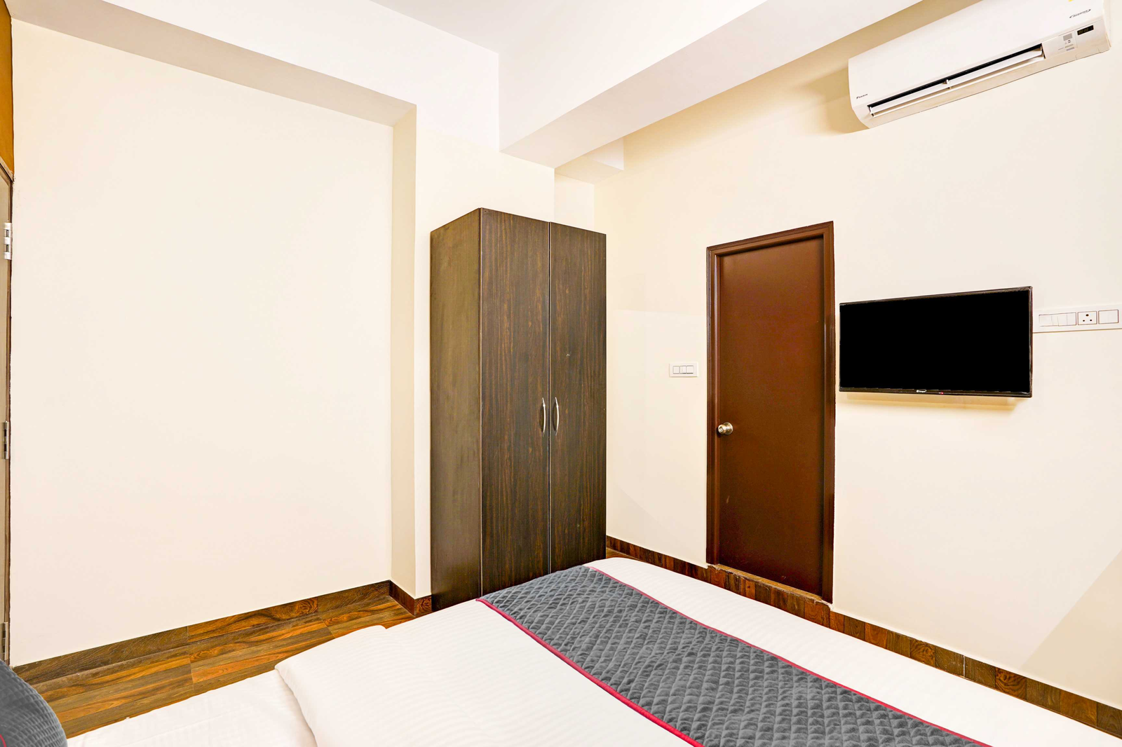 super collection o singasandra hosa road