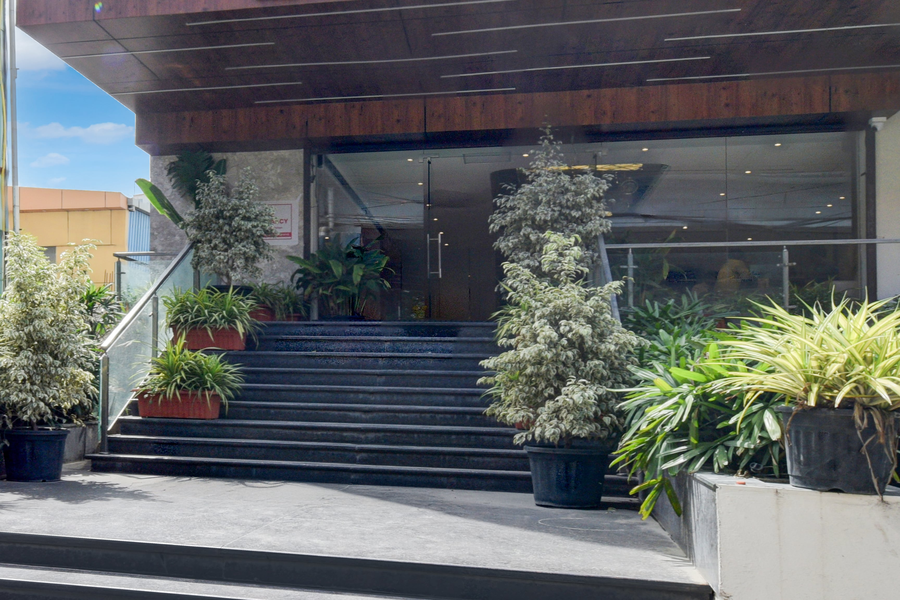 palette naveena grand hyderabad