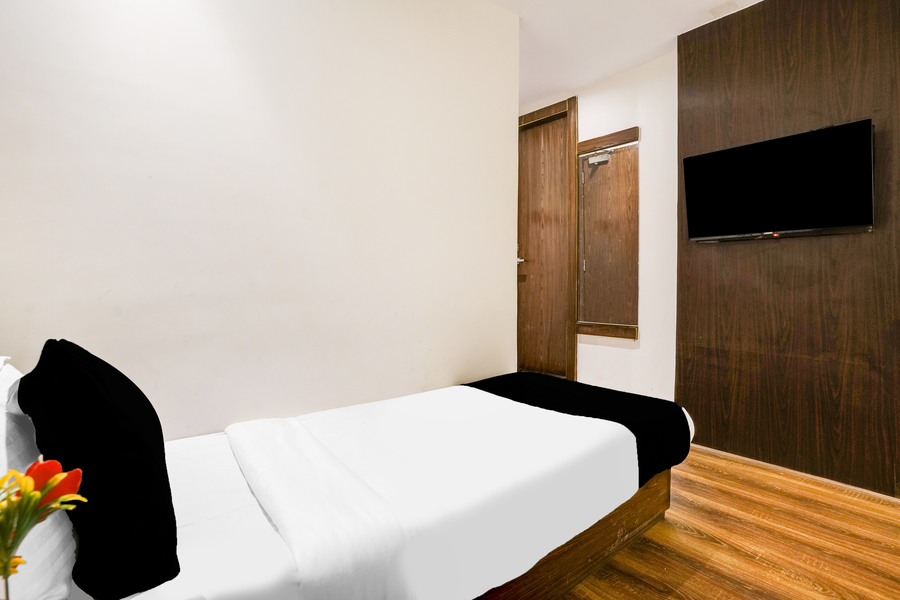 super townhouse oak vashi