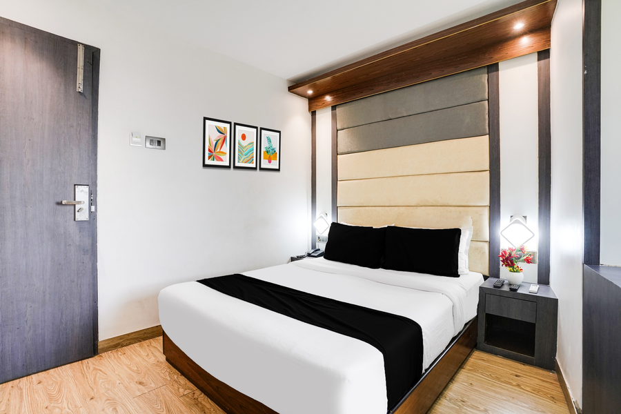 super townhouse oak vashi
