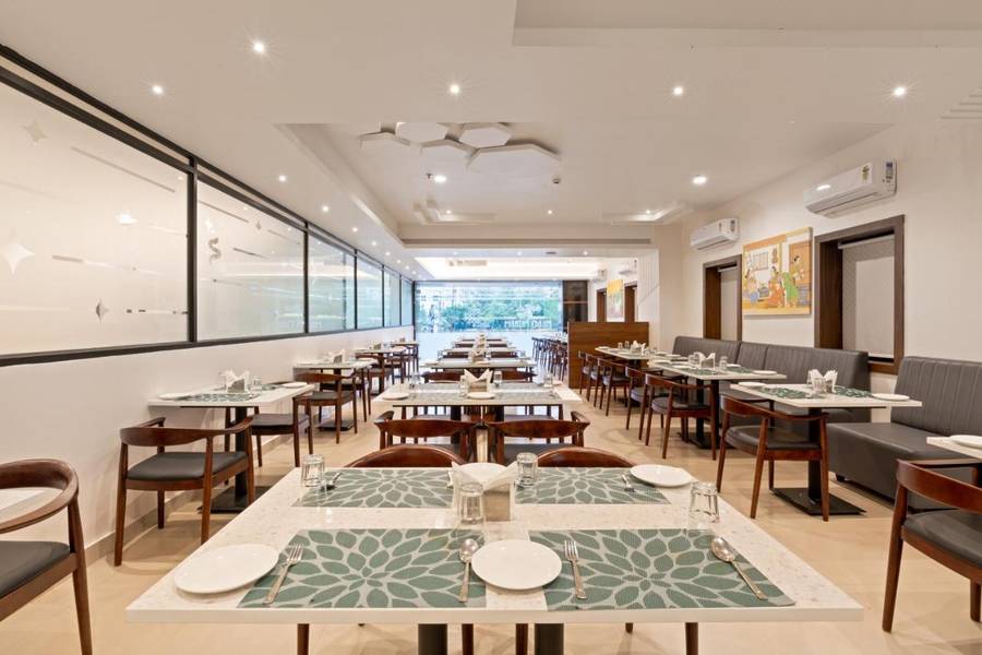 The Elite Hotel,Tank Bund Road,3 star