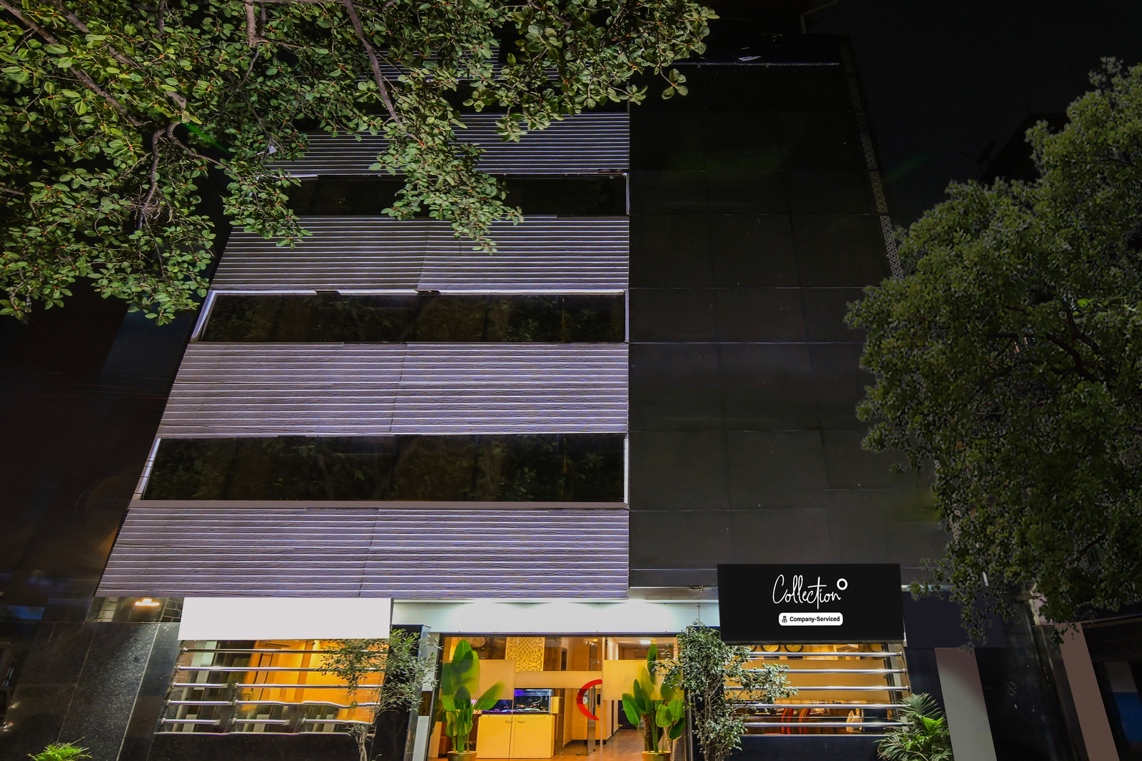 Super Collection O Park Circus,Ballygunge,4 star