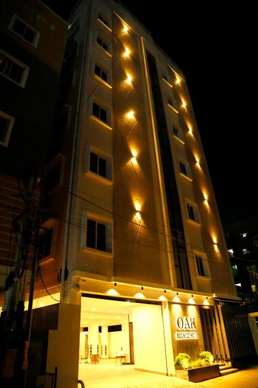 Oak Business Hotel,Kondapur,3 star