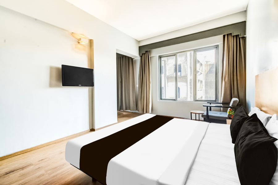 super townhouse lakdikapul