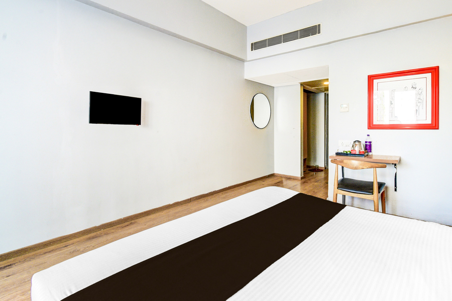 super townhouse lakdikapul