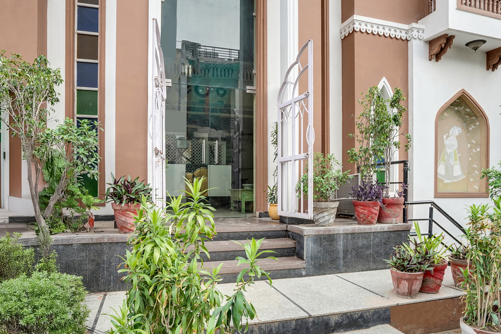 Super Townhouse Mansarovar Near Metro Station Formerly Hotel Dev Villas,Mansarovar,4 star