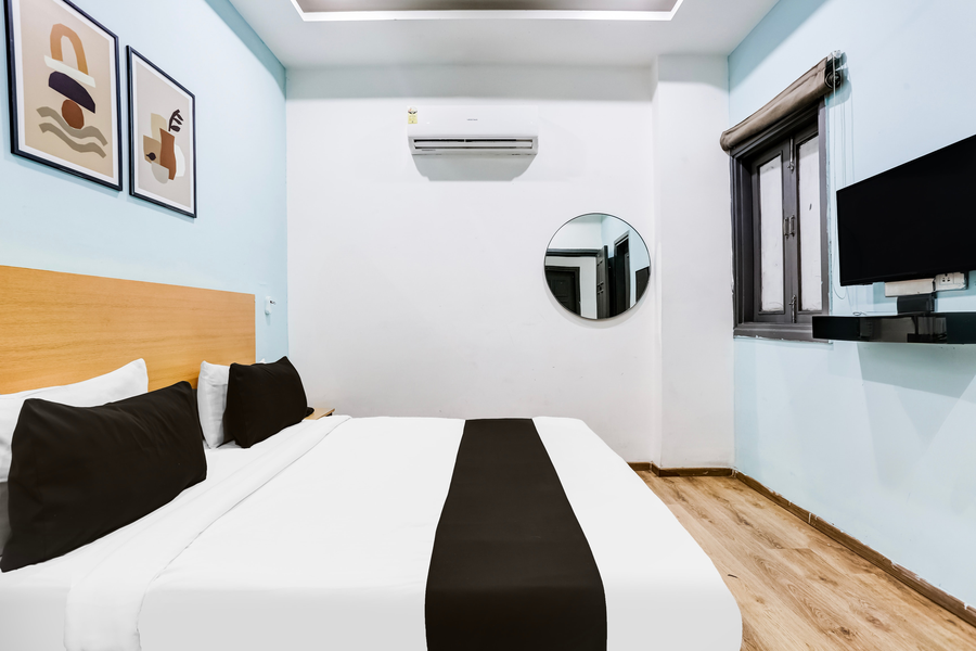 super townhouse rohini sector 23