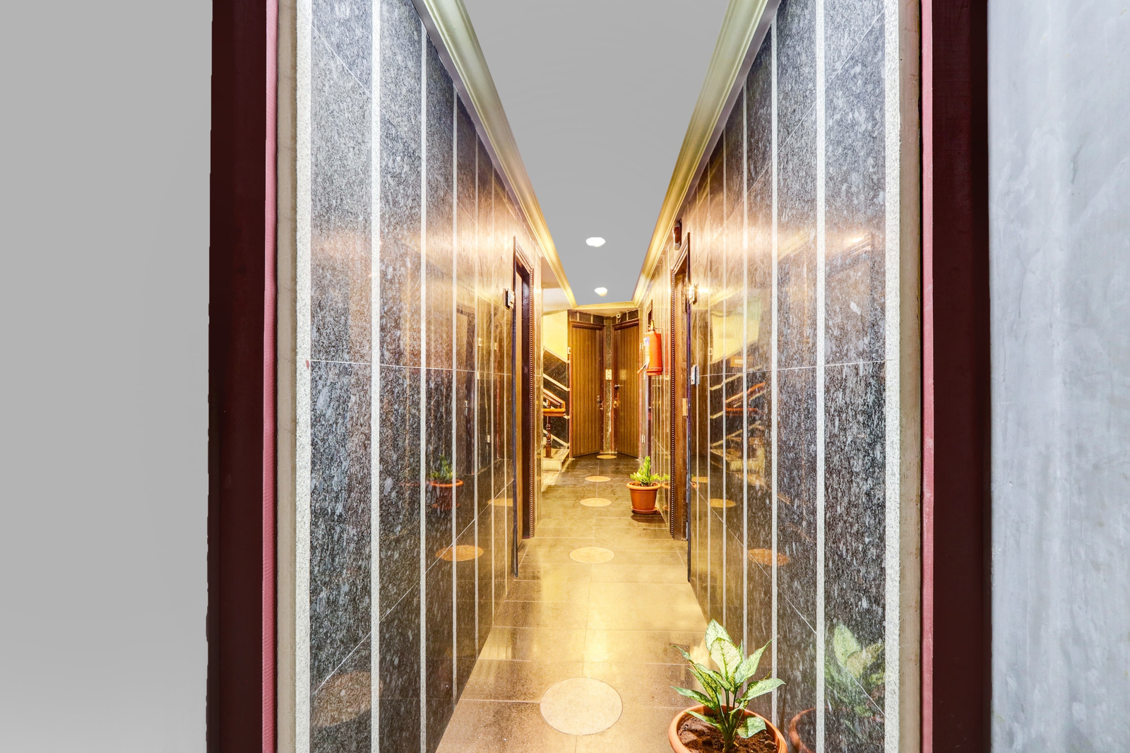 Hotel O Hanuman Pet Near Railway Station,Vijayawada Junction Railway Station,3 star