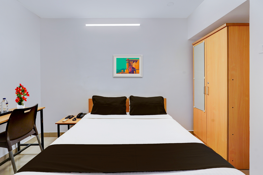 super hotel o valasaravakkam near chandra metro mall