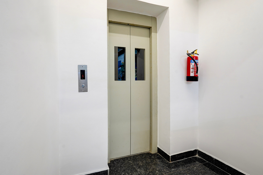 super hotel o valasaravakkam near chandra metro mall