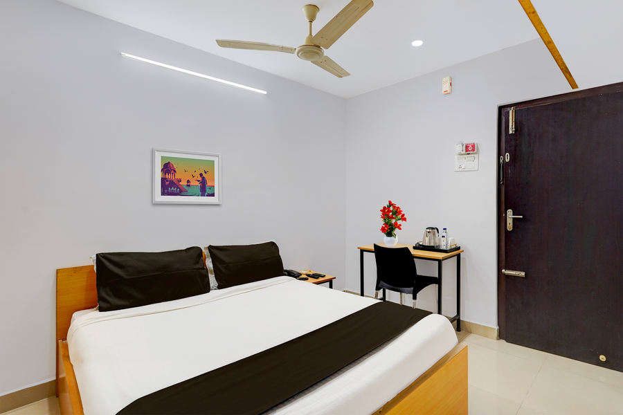 super hotel o valasaravakkam near chandra metro mall