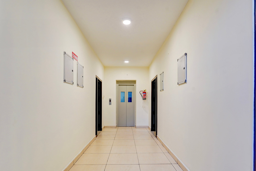 super hotel o valasaravakkam near chandra metro mall