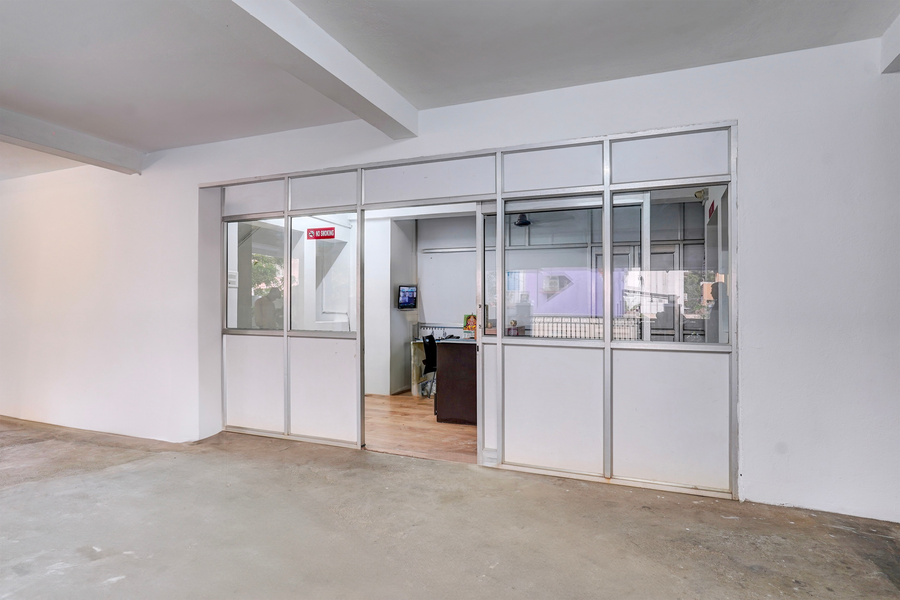 super hotel o valasaravakkam near chandra metro mall