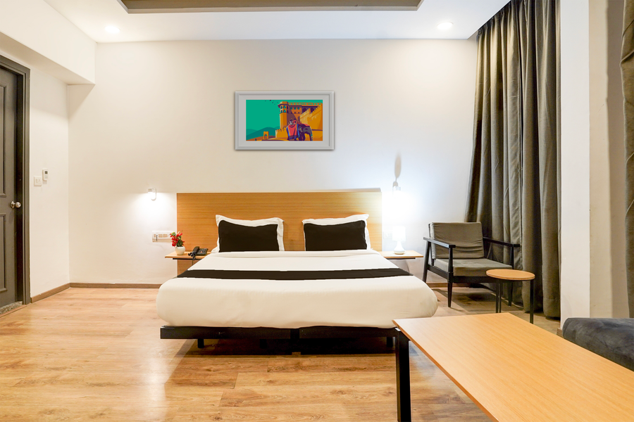 super townhouse gomti nagar matiyari