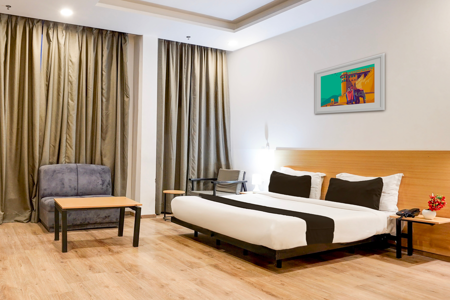 super townhouse gomti nagar matiyari
