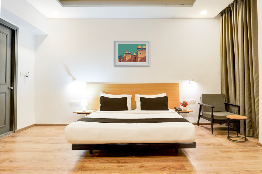 super townhouse gomti nagar matiyari