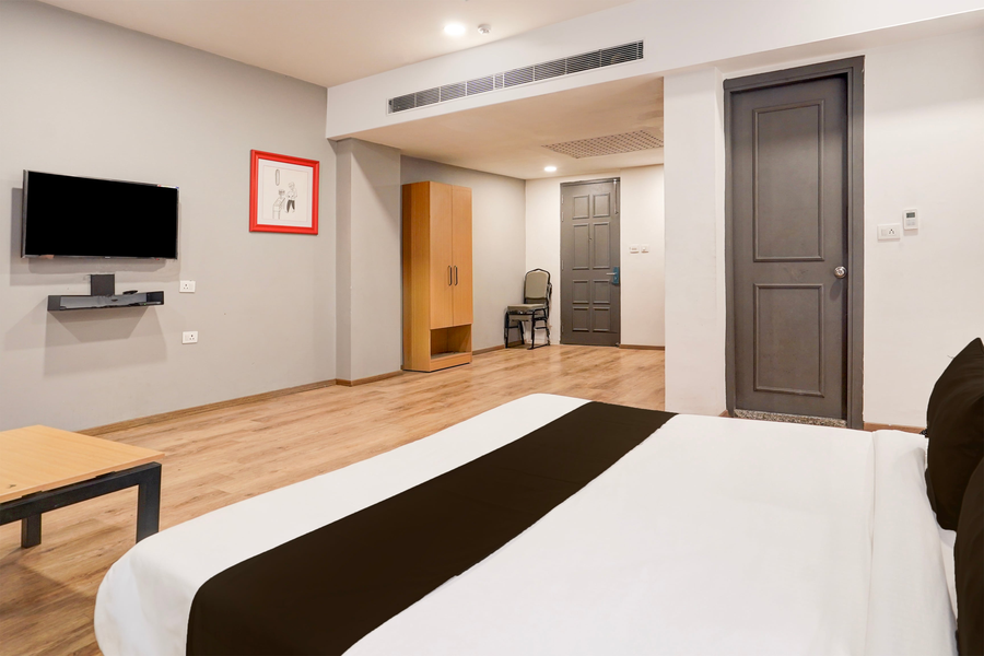 super townhouse gomti nagar matiyari