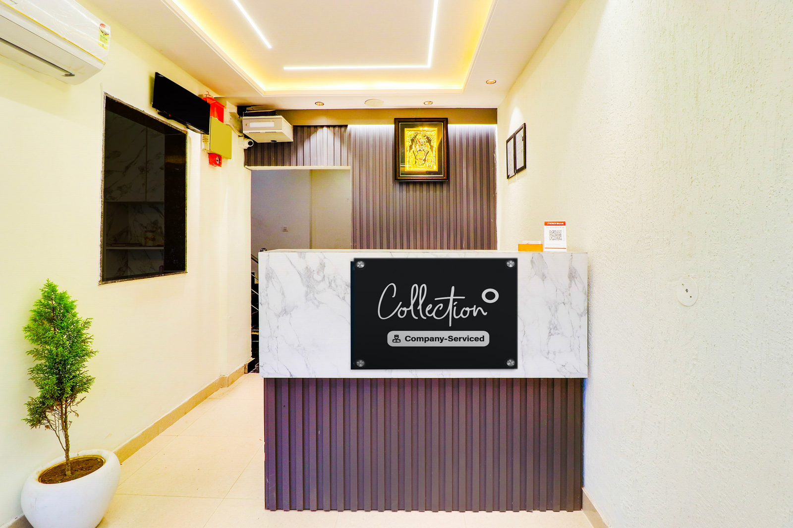 Super Collection O Kanwali Road Near Railway Station,NEAR DEHRADUN TRAIN STATION,4 star