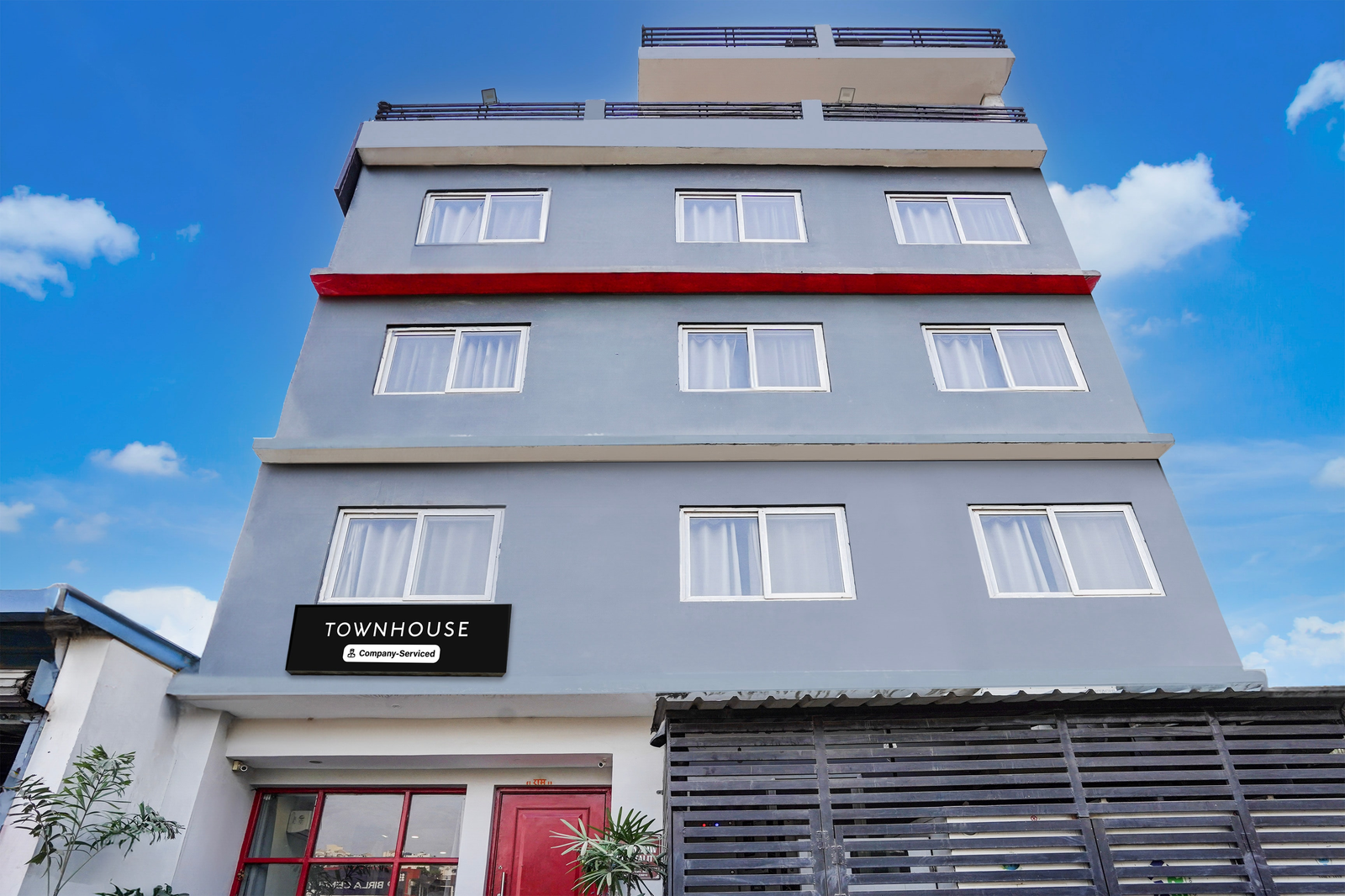 super townhouse gomti nagar sector 6 near ekana stadium