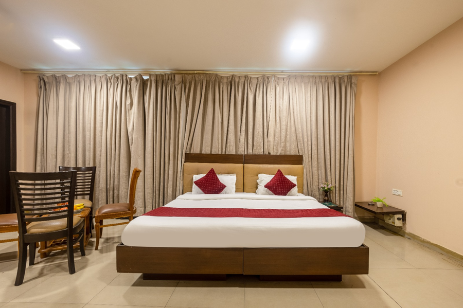 hotel admire inn sector 50