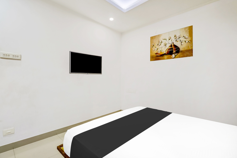 super hotel o kazhakoottam near al saj convention centre