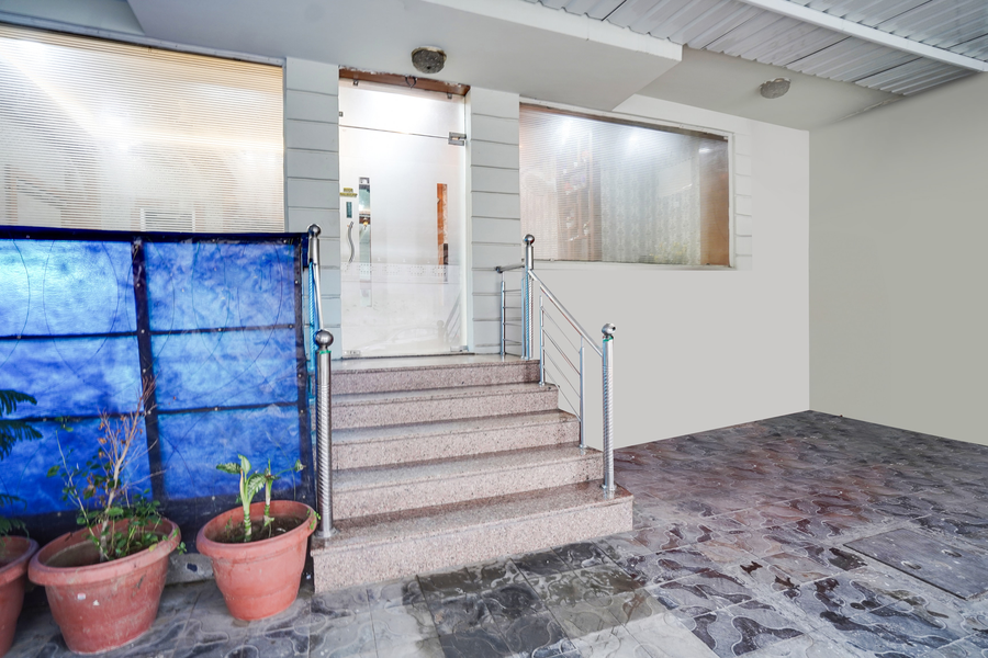super hotel o vaishali nagar