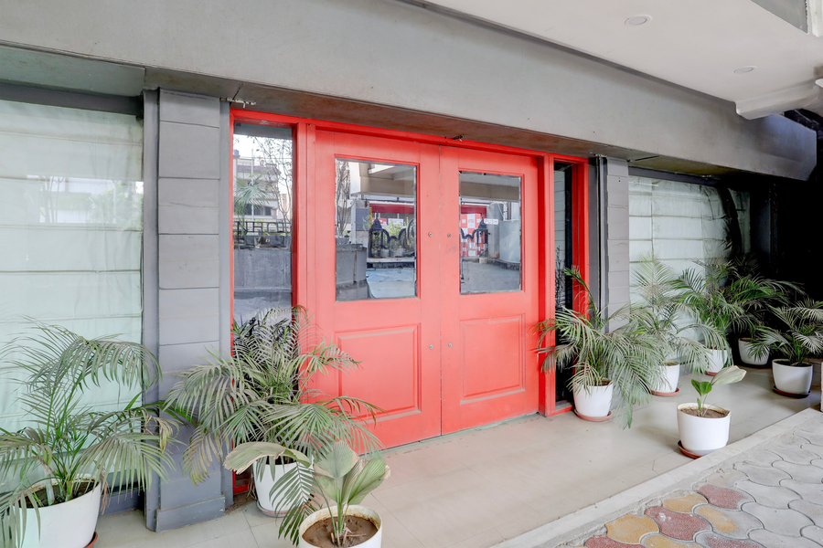 super townhouse kalmana