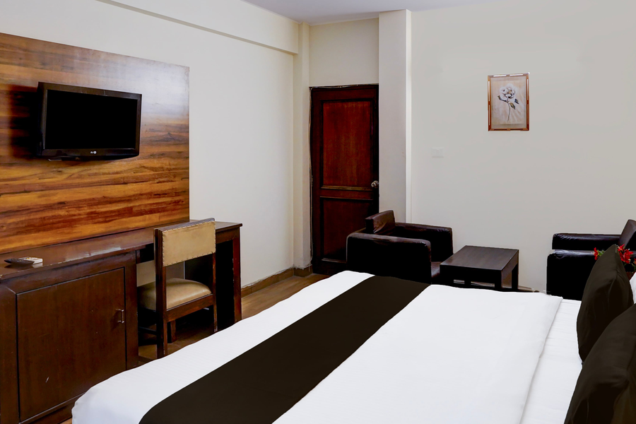 super townhouse oak clock tower