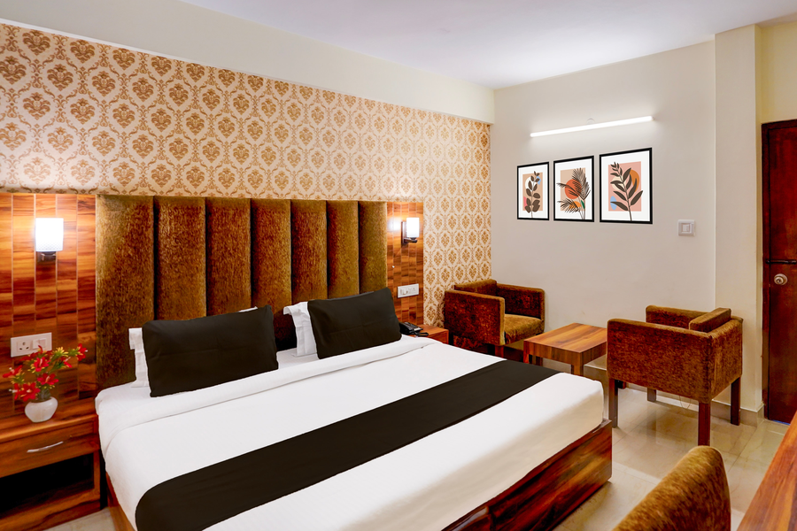 super townhouse oak clock tower