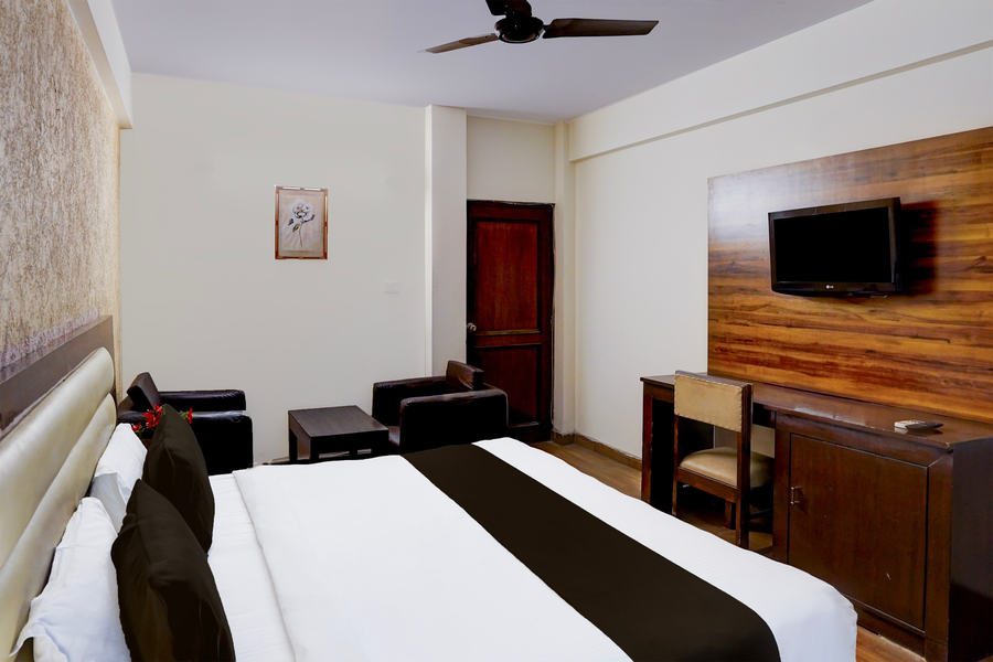 super townhouse oak clock tower