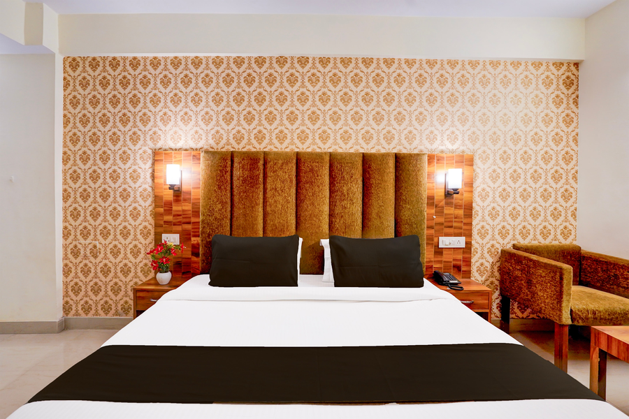 super townhouse oak clock tower