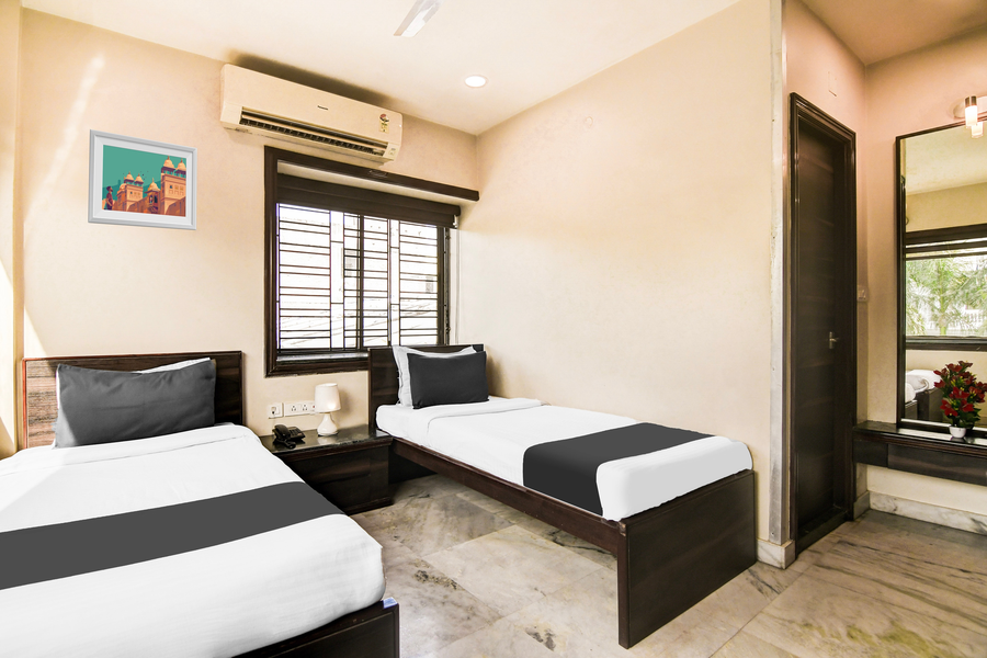 super collection o belgacihia near kolkata railway station