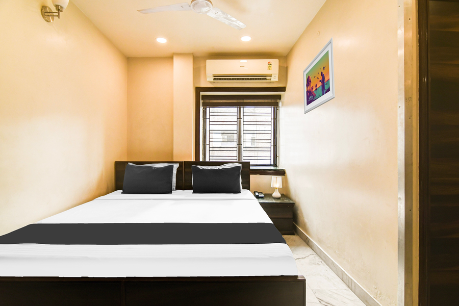 super collection o belgacihia near kolkata railway station