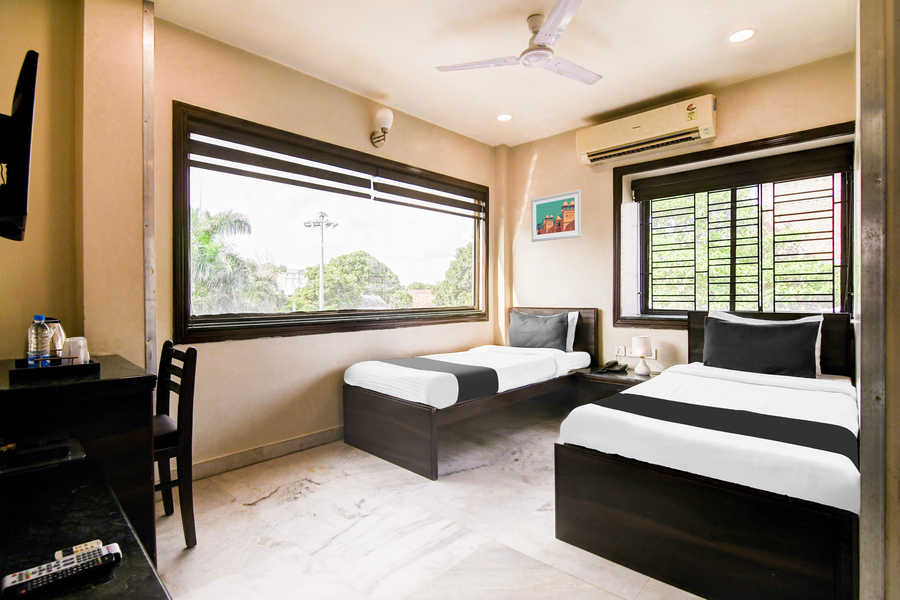 super collection o belgacihia near kolkata railway station