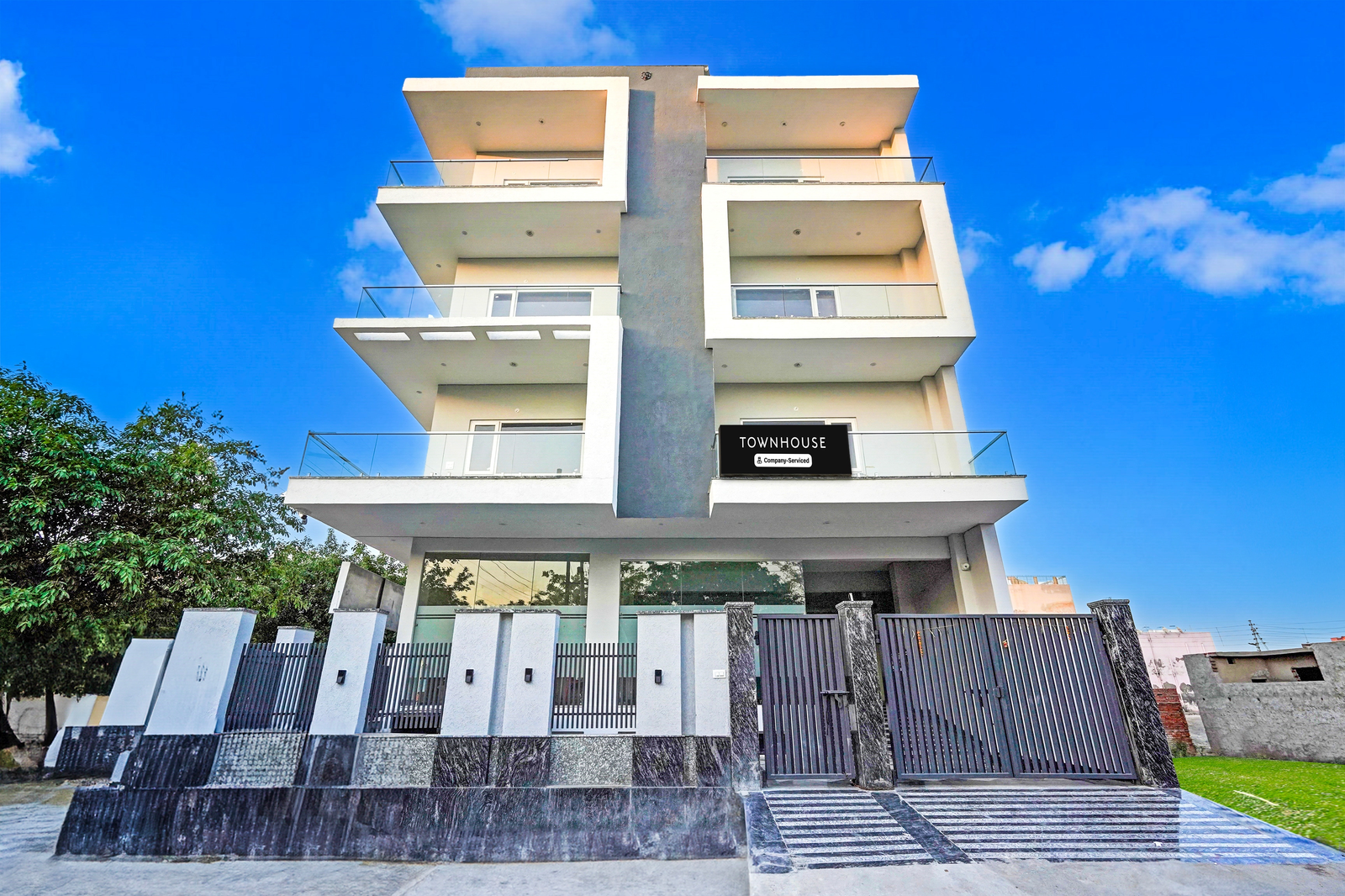 super townhouse sector 86 near sector 83 metro station