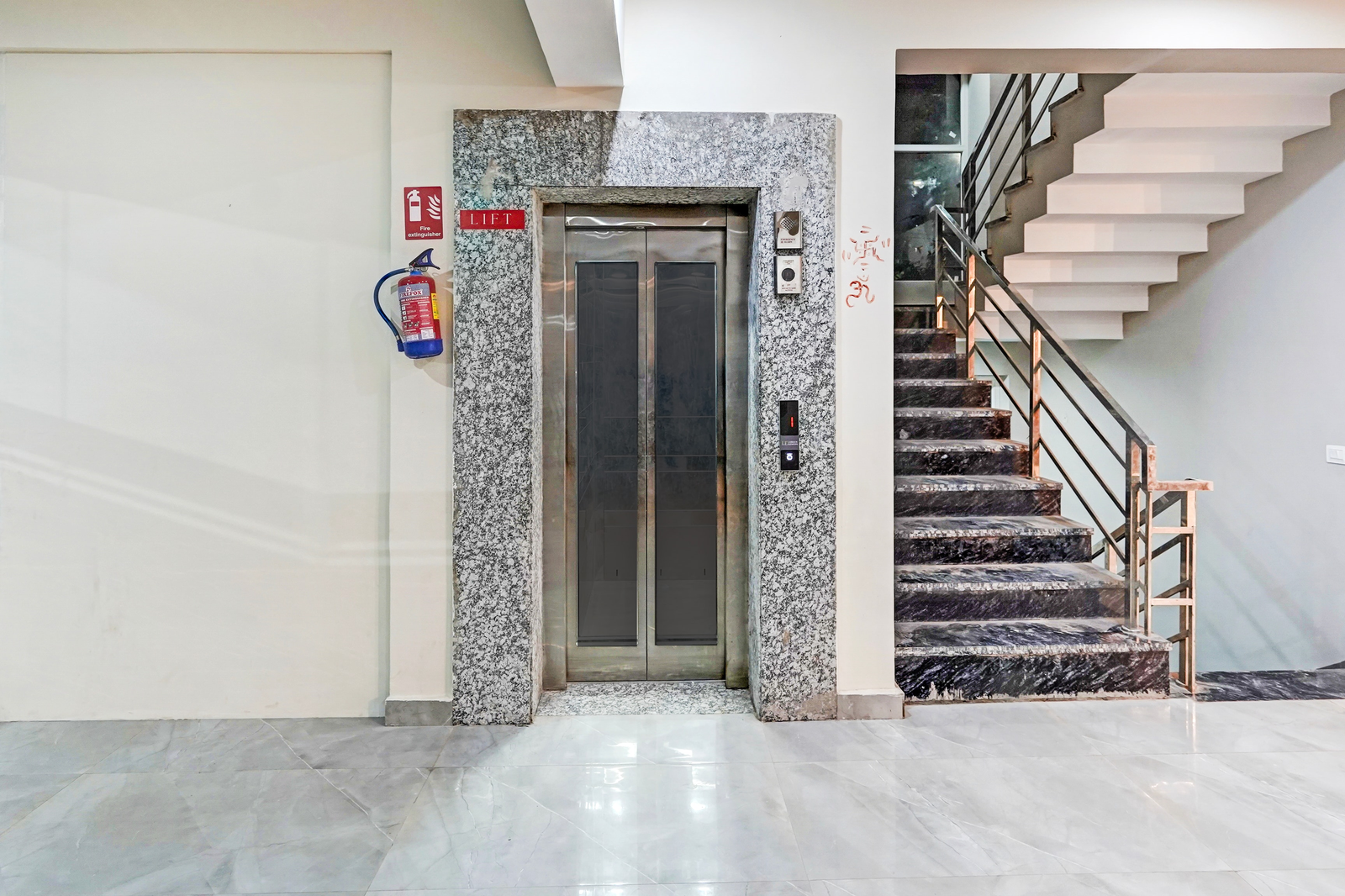 super townhouse sector 86 near sector 83 metro station