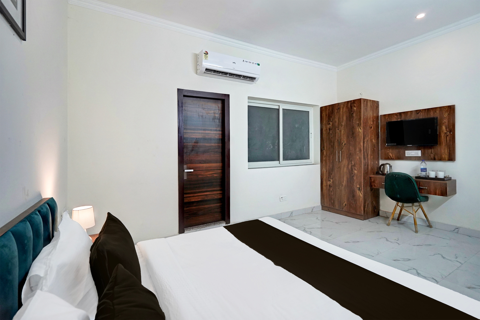 super townhouse sector 86 near sector 83 metro station