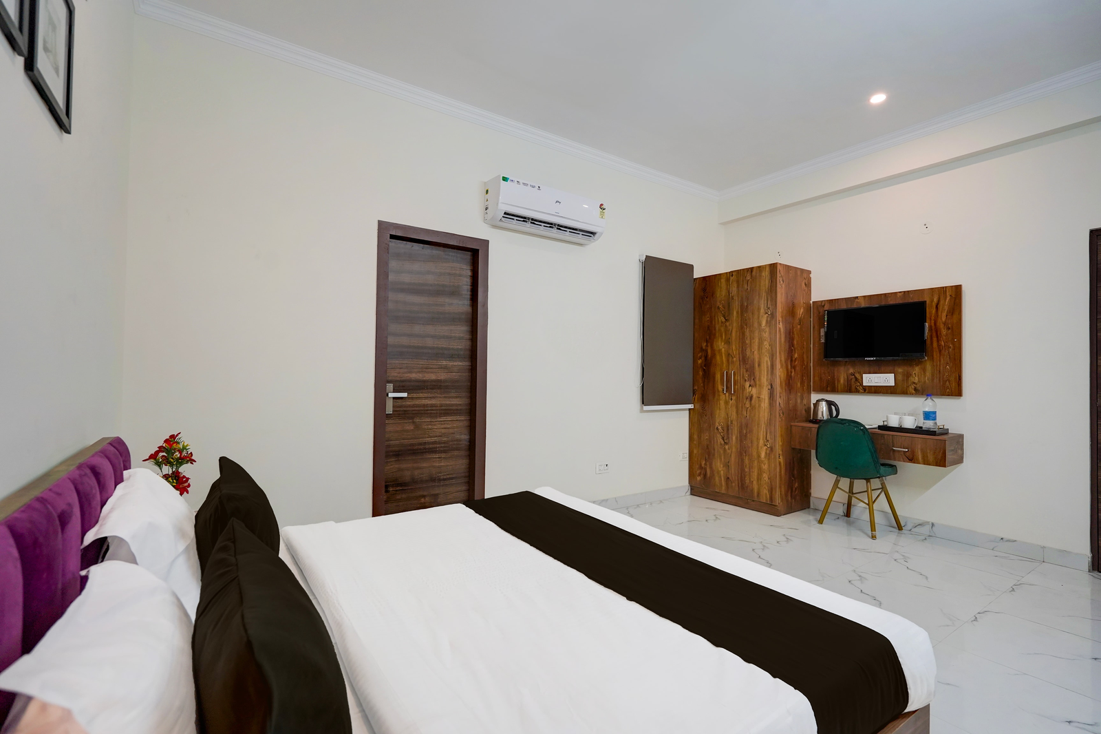 super townhouse sector 86 near sector 83 metro station