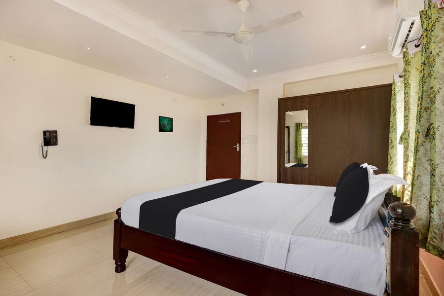 super hotel o ramaraopet near kakinada beach