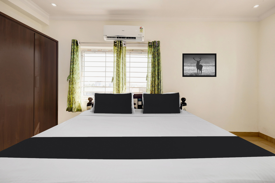 oyo hotel o ramaraopet near kakinada beach