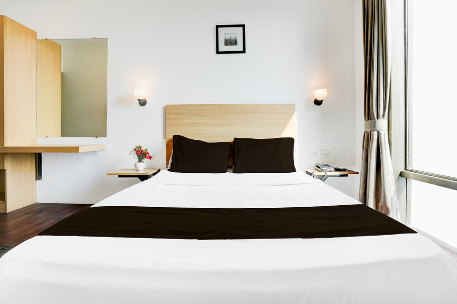 super townhouse pbg mall vashi