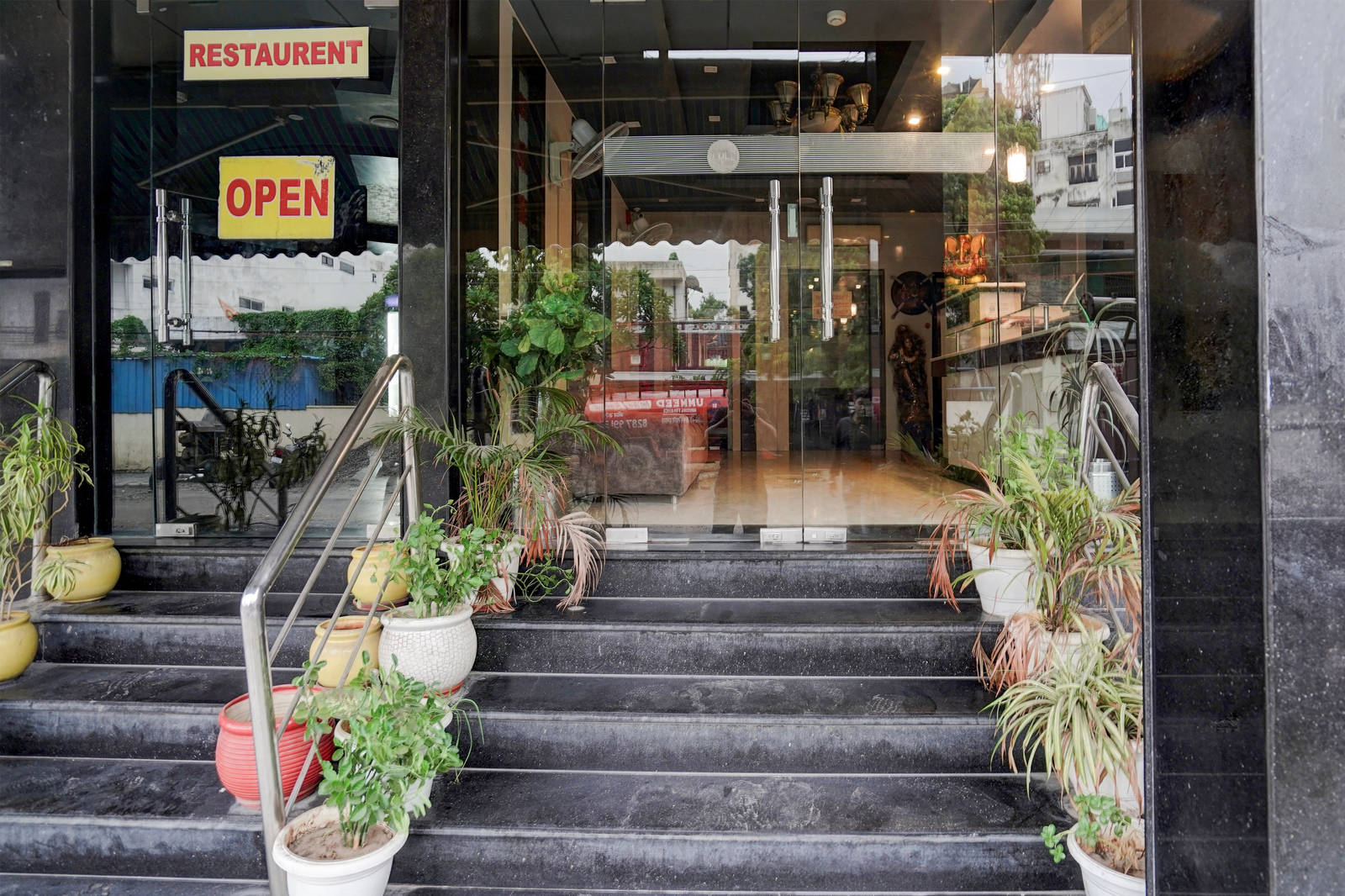 Super Townhouse Bani Park Formerly Aroma Residency,Bani Park,4 star