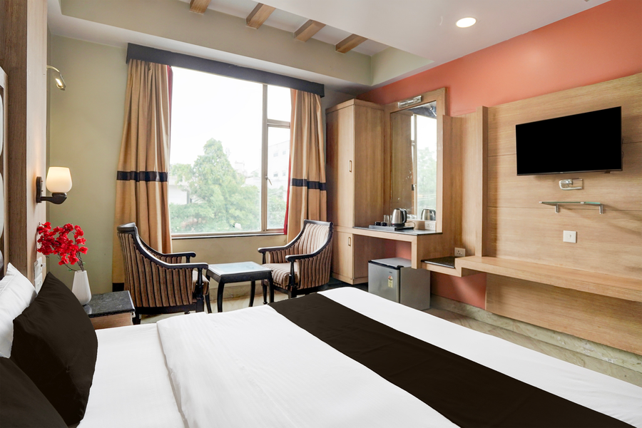 hotel aroma residency