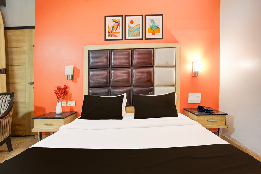 hotel aroma residency
