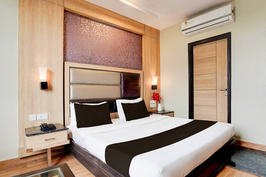hotel aroma residency
